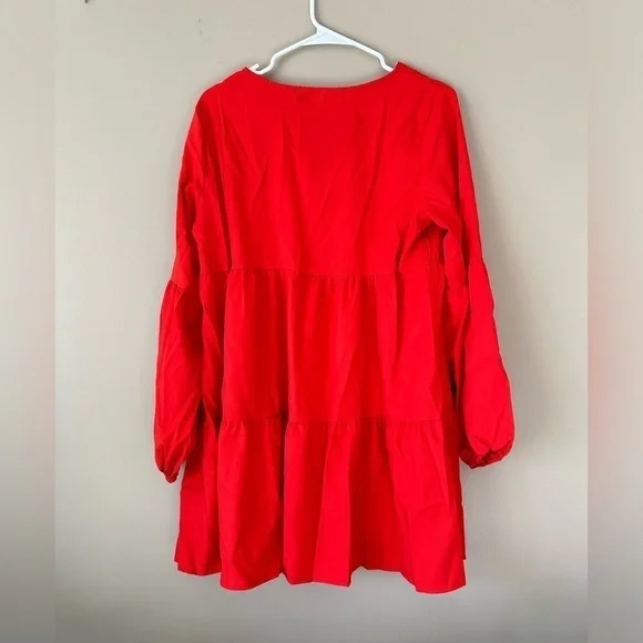 NWOT Women’s Long Sleeved Red Tiered Dress size Medium - Picture 4 of 4